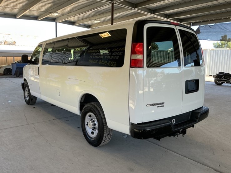 2014-chevrolet-express-2500-image-5