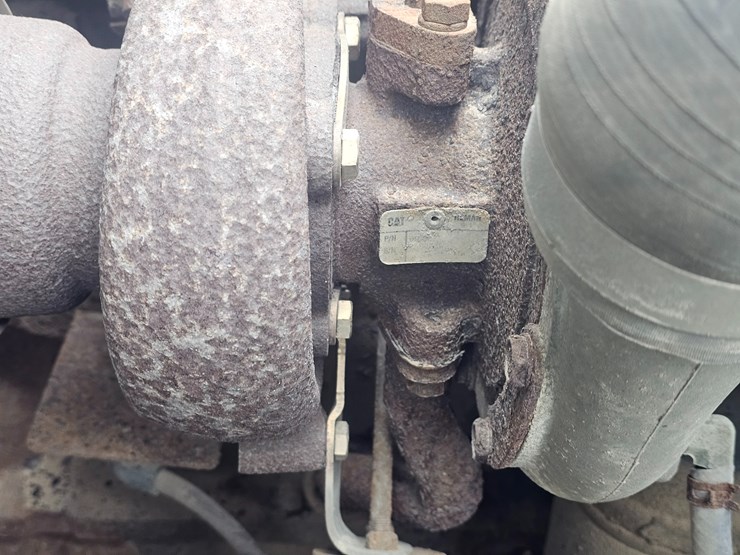 2000-freightliner-fl60-image-41