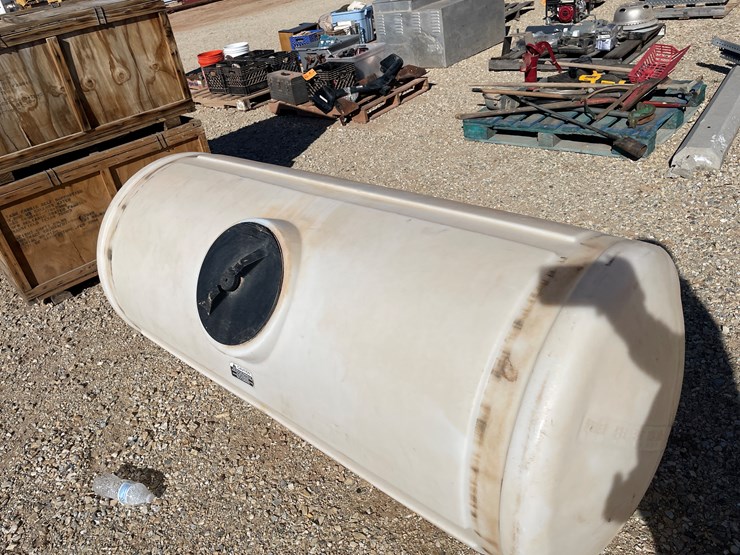 #3145-•-large-white-poly-tank-image-4