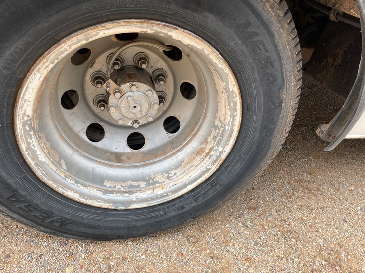 1998-ford-e350-image-35