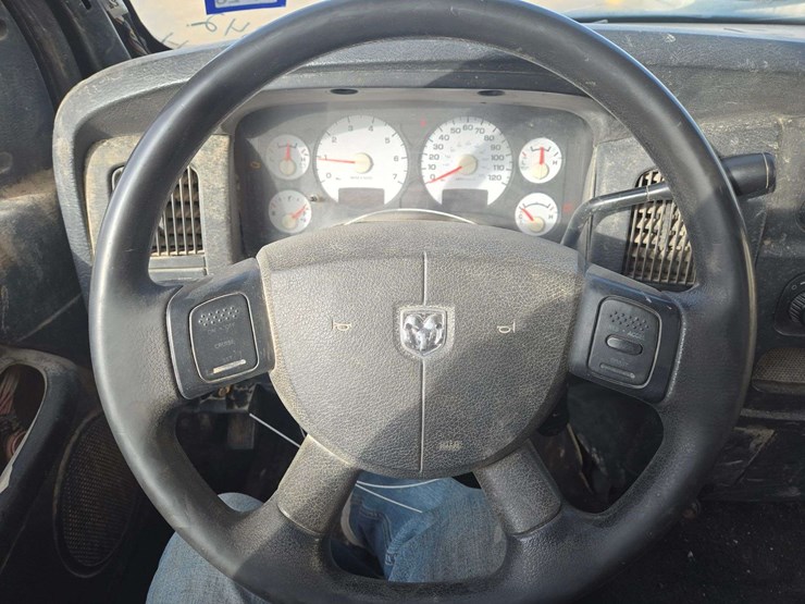 2004-dodge-ram-1500-image-22