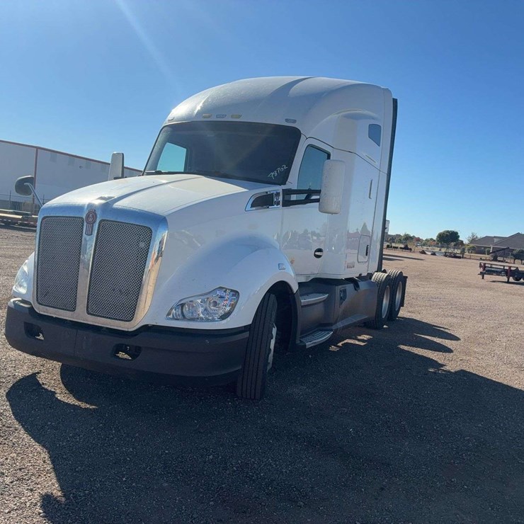 2017 KENWORTH T680