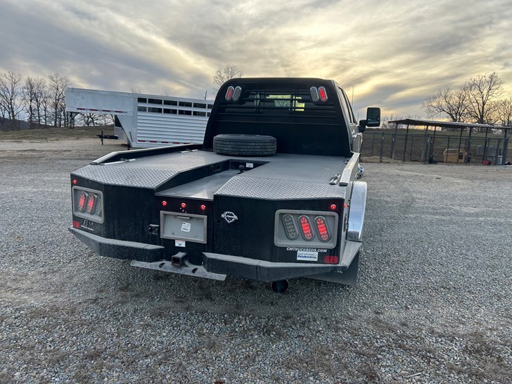 2021-chevrolet-silverado-3500-image-15