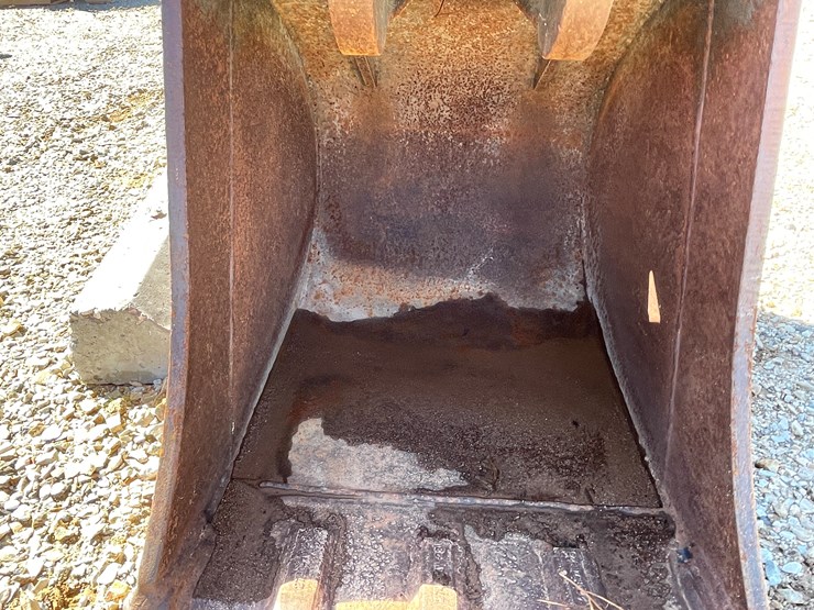 #3278-•-backhoe-buckets-image-18