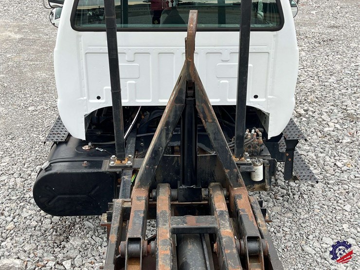 2004-ford-f650-image-35