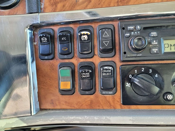 2007-peterbilt-386-image-20