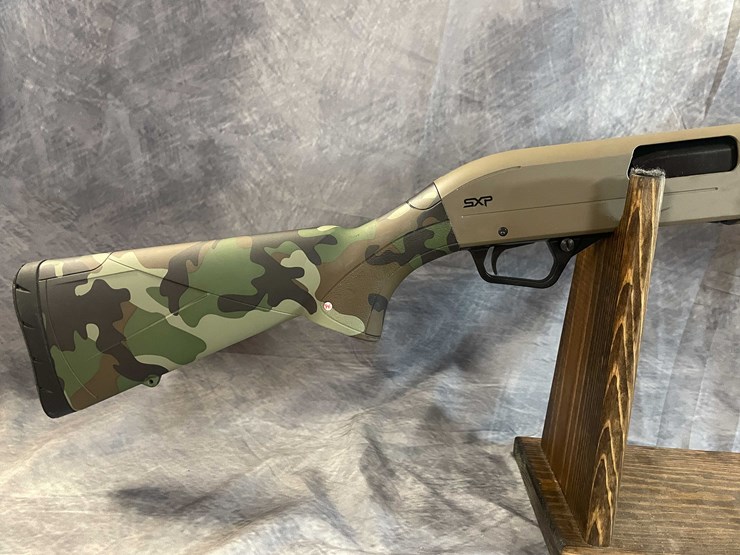 #2721-•-winchester-sxp-12-ga.-pump-action-shotgun,-sn:-tr6024-0011-image-8