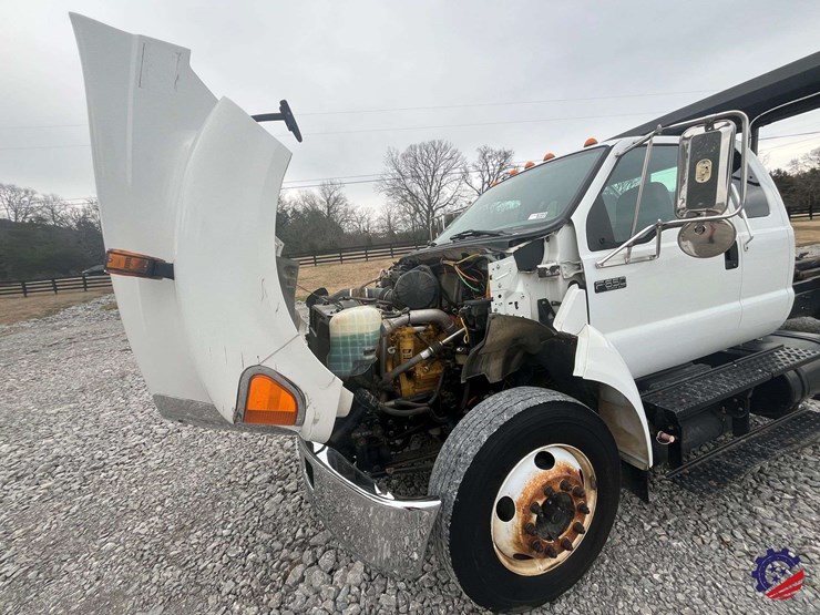 2004-ford-f650-image-48