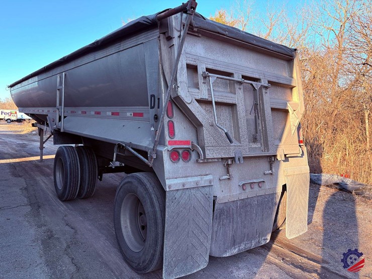 2020-travis-39-image-3