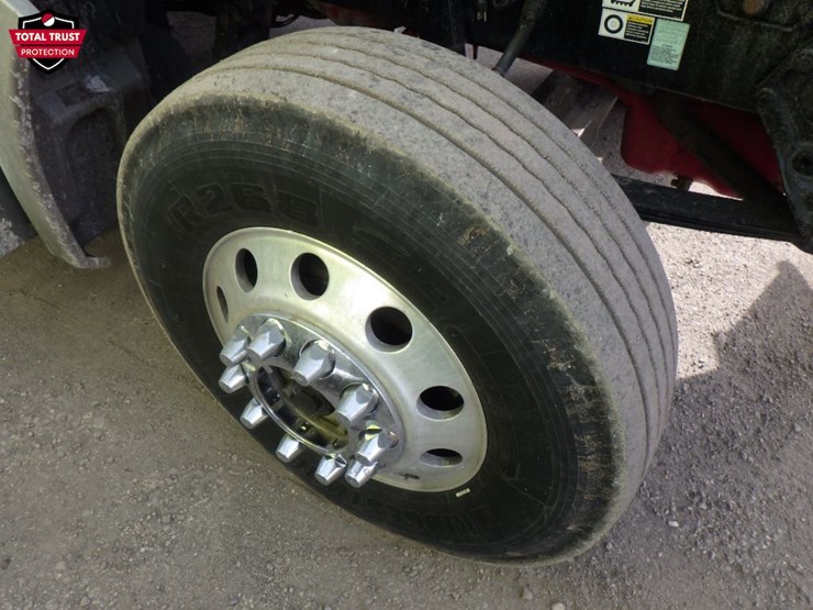 2019-kenworth-t880-image-27