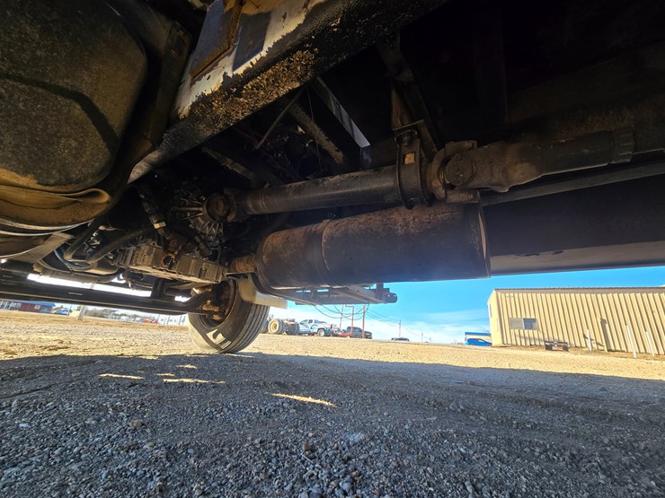 1996-freightliner-fl70-image-85