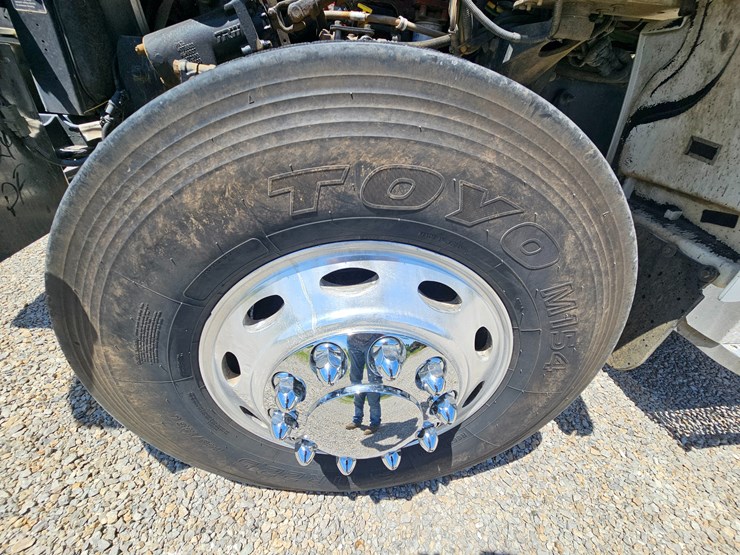 2012-peterbilt-382-image-105