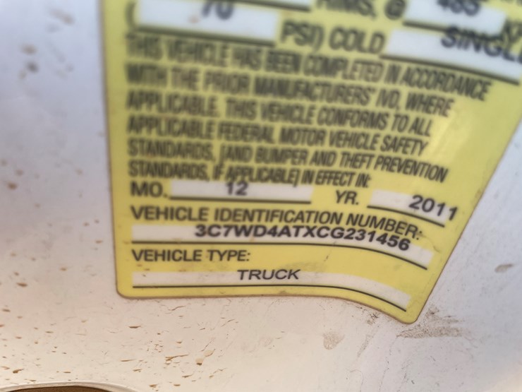 2012-dodge-2500-image-28