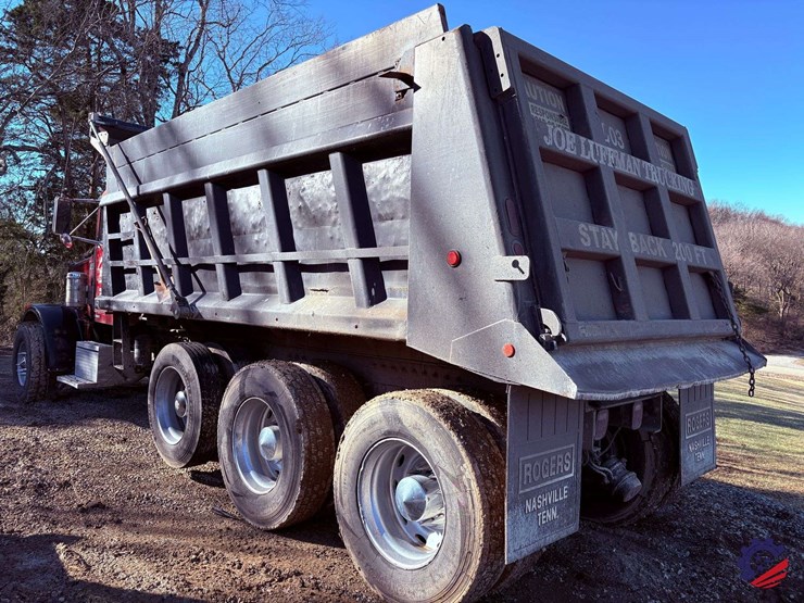 1999-peterbilt-357-image-4