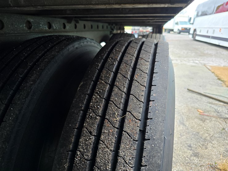 2012-wabash-national-duraplate-image-44