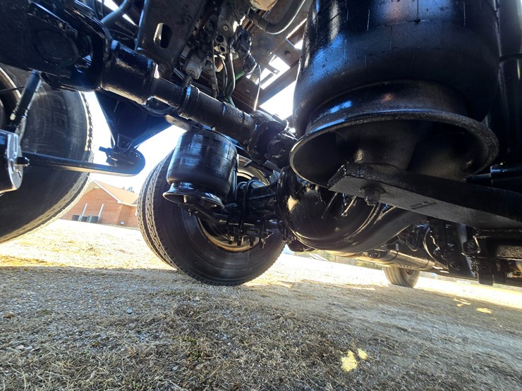 2012-freightliner-cascadia-113-image-88