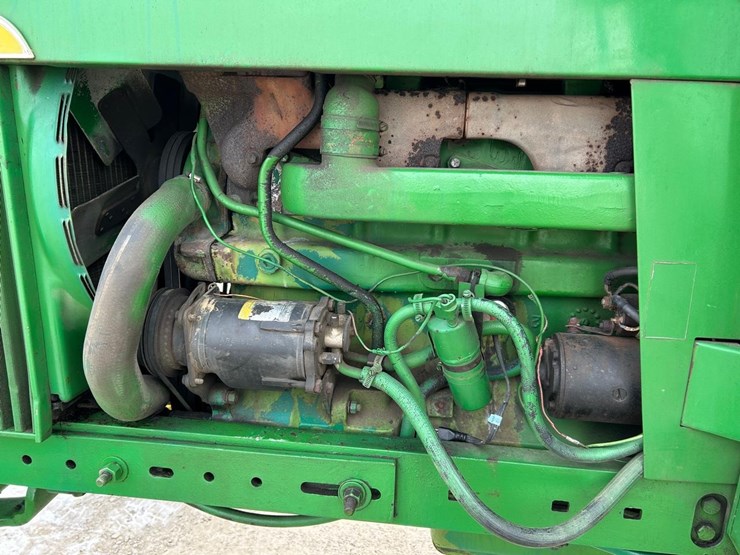 john-deere-4320-image-14