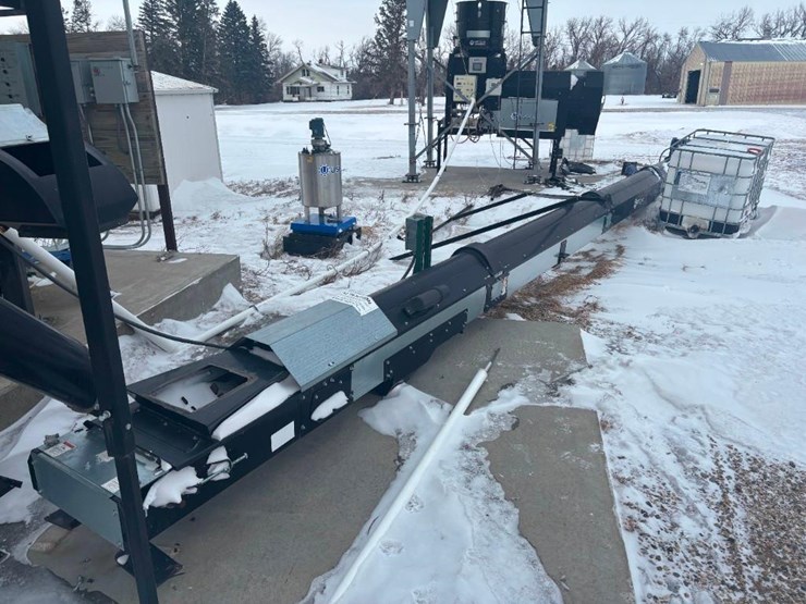 2015-usc-lpx2000-seed-treating-system-image-17