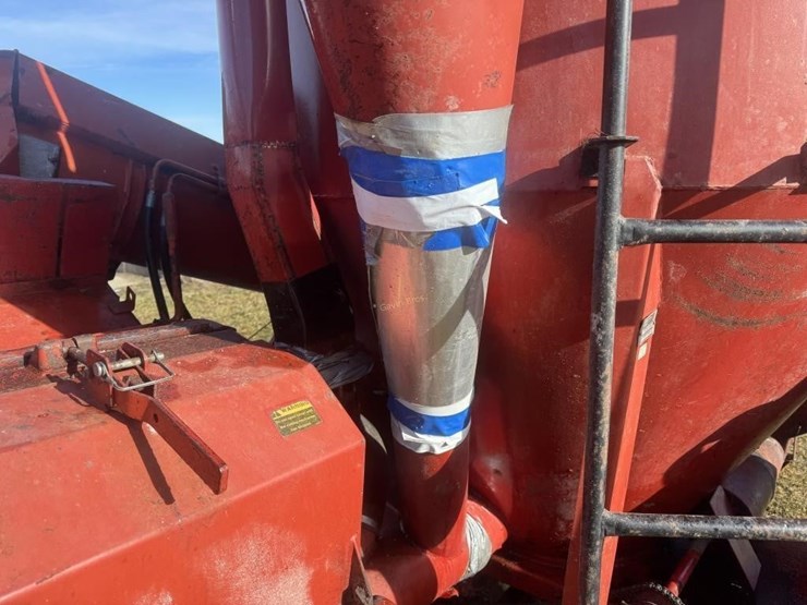 case-ih-1250-image-10