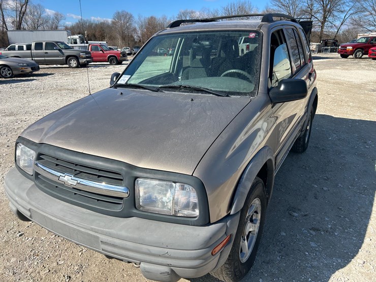 2003-chevrolet-tracker-image-21