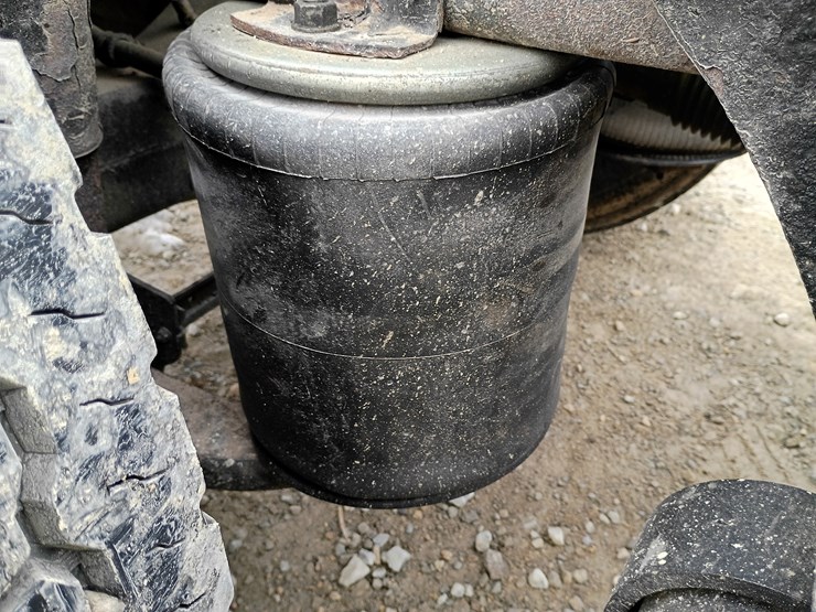 2011-international-transtar-8600-image-79