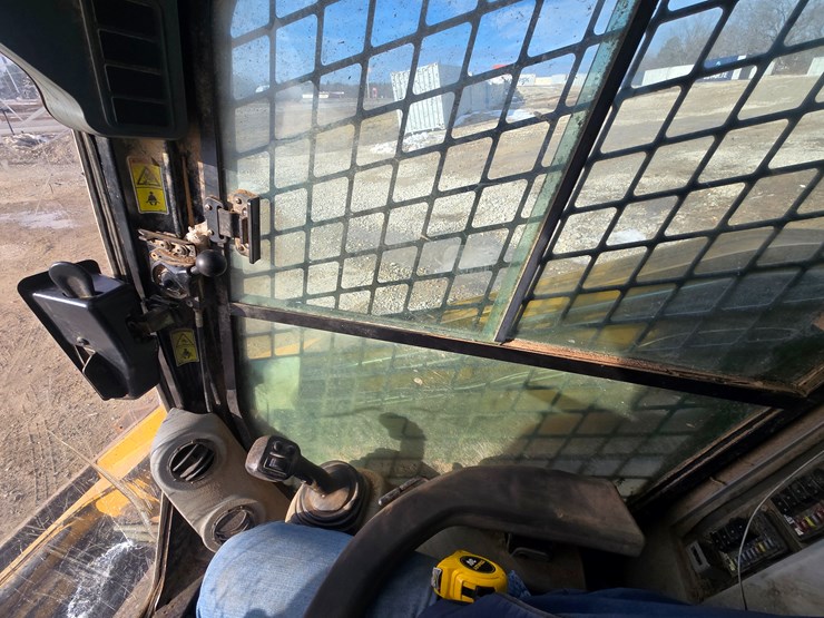 caterpillar-287c-image-31