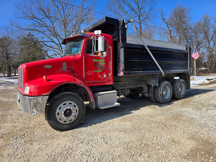 1999-peterbilt-330-image-3