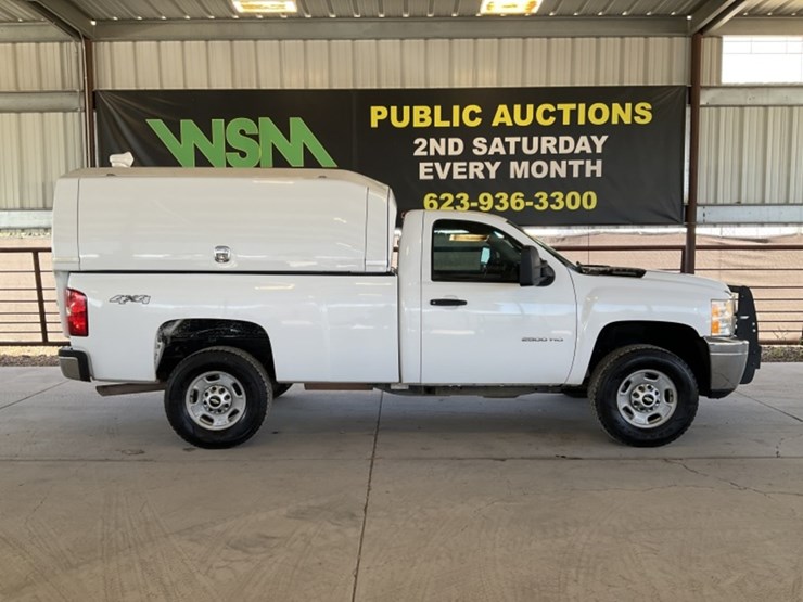 2014-chevrolet-silverado-2500-image-1