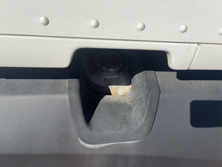 2017-kenworth-t680-image-18