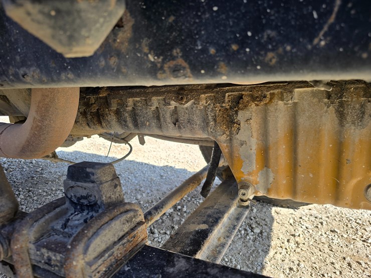 1999-peterbilt-330-image-36