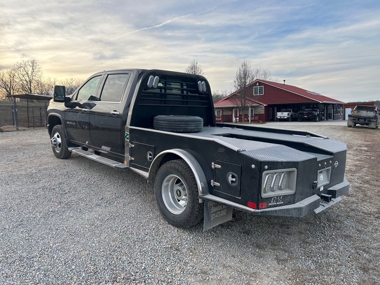 2021-chevrolet-silverado-3500-image-8