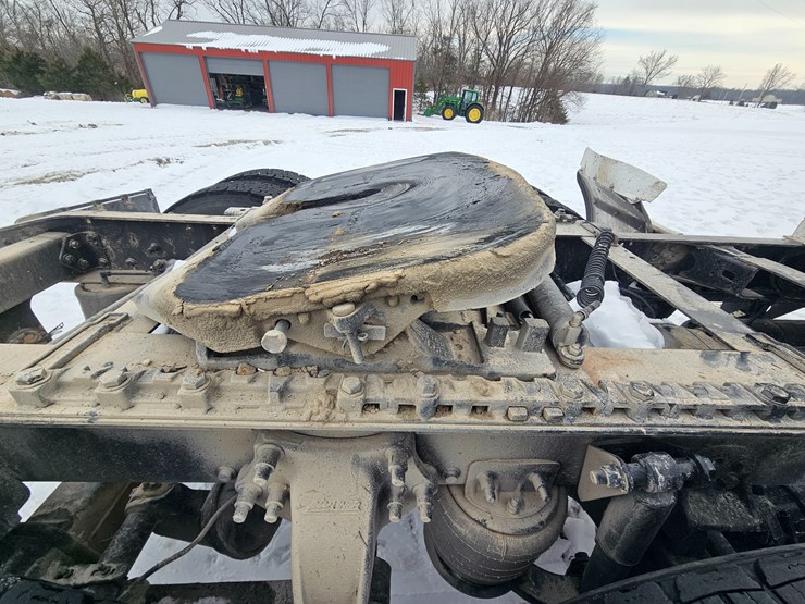 2007-freightliner-columbia-120-image-87