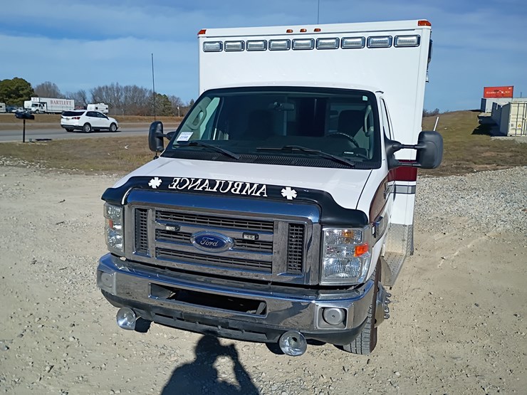 2009-ford-e450-image-19