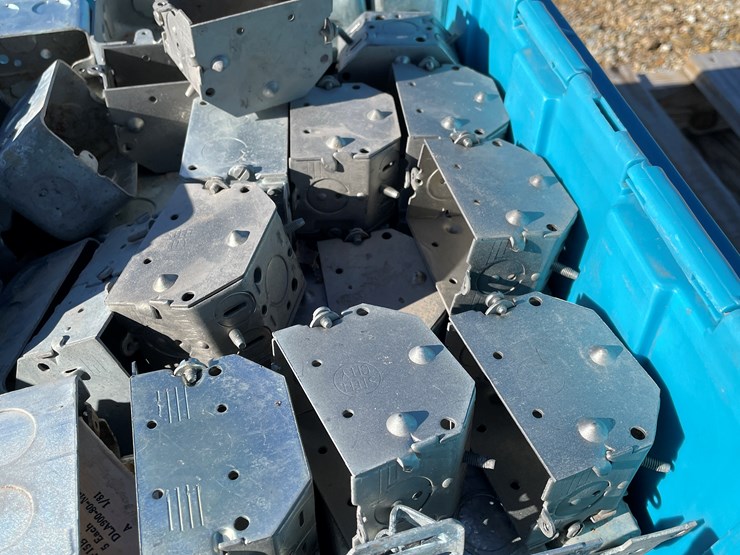 #3124-•-switch-boxes-image-17