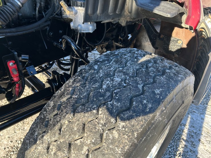 2015-peterbilt-567-image-111