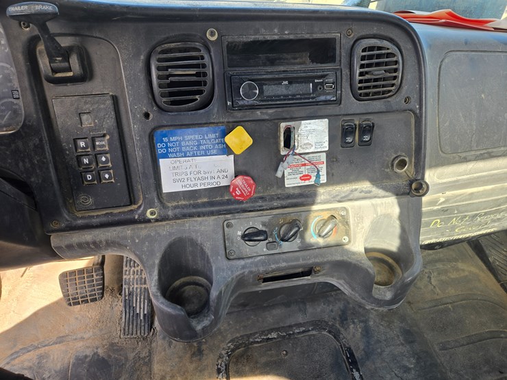 2005-caterpillar-c9-image-45