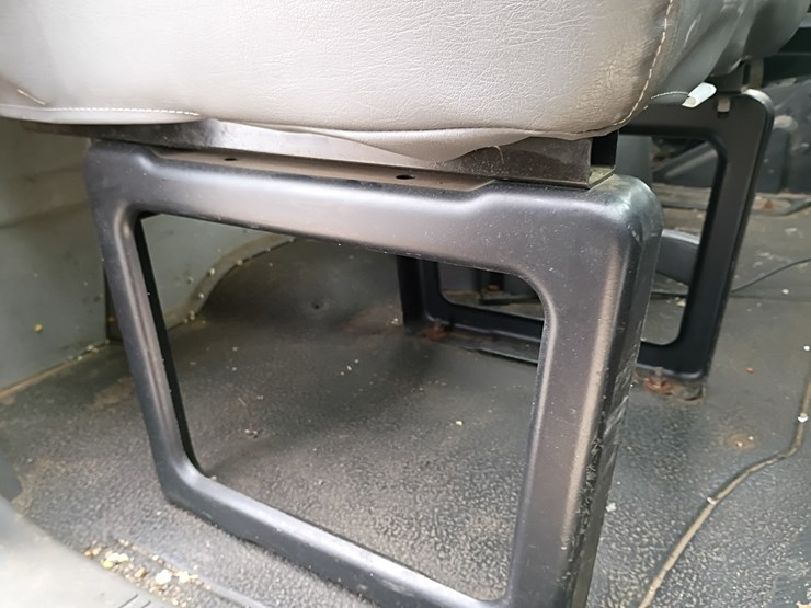 2011-international-transtar-8600-image-42