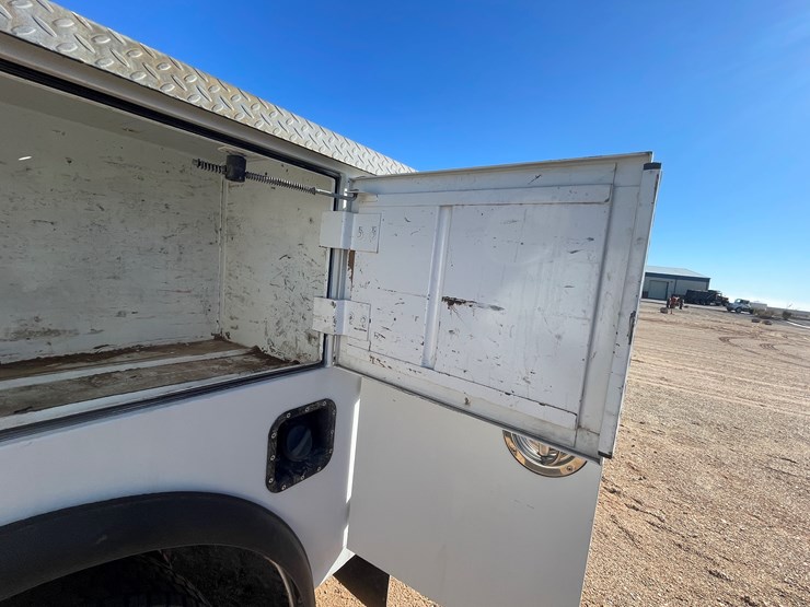 2013-ford-f450-image-29