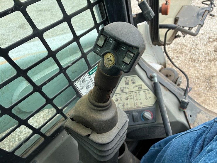 bobcat-t630-image-22