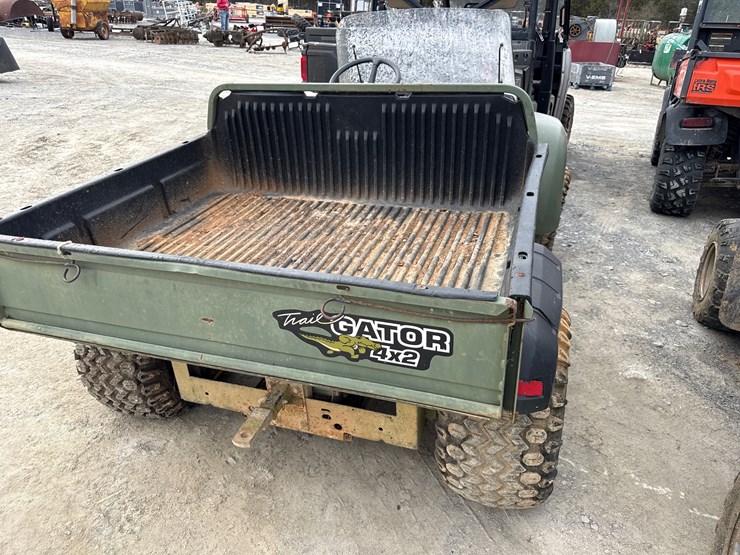 john-deere-gator-image-4