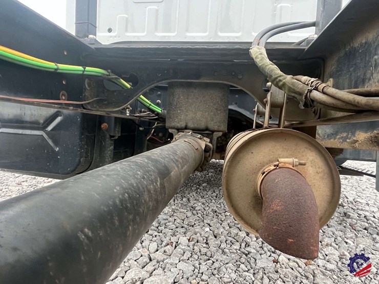 2004-ford-f650-image-42