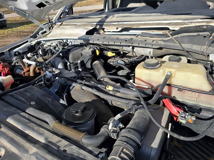 2019-ford-f350-image-16