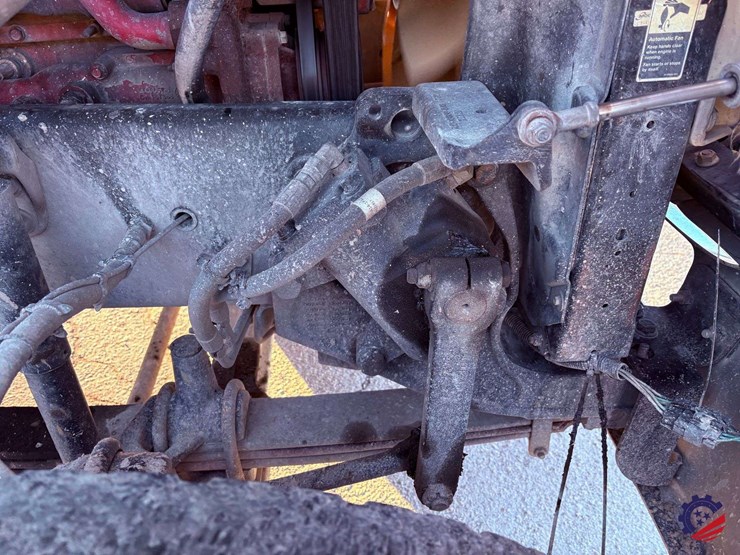 2018-freightliner-sd122-tri-axle-dump-truck-image-42