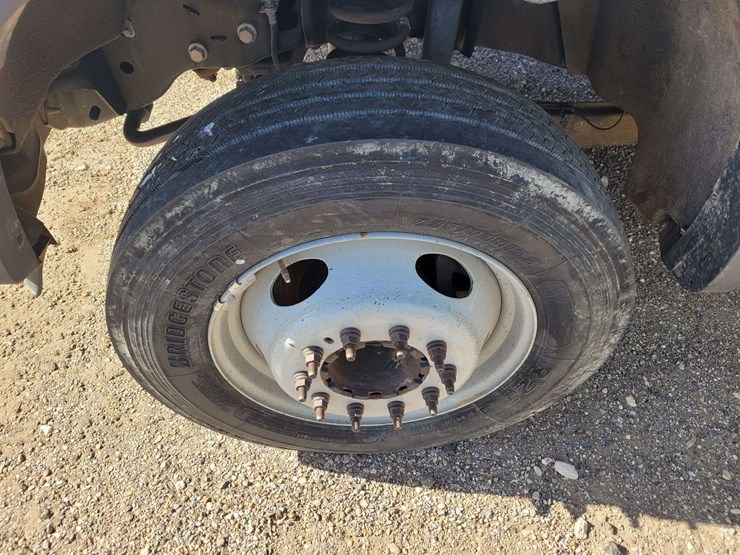 2009-ford-f450-image-18