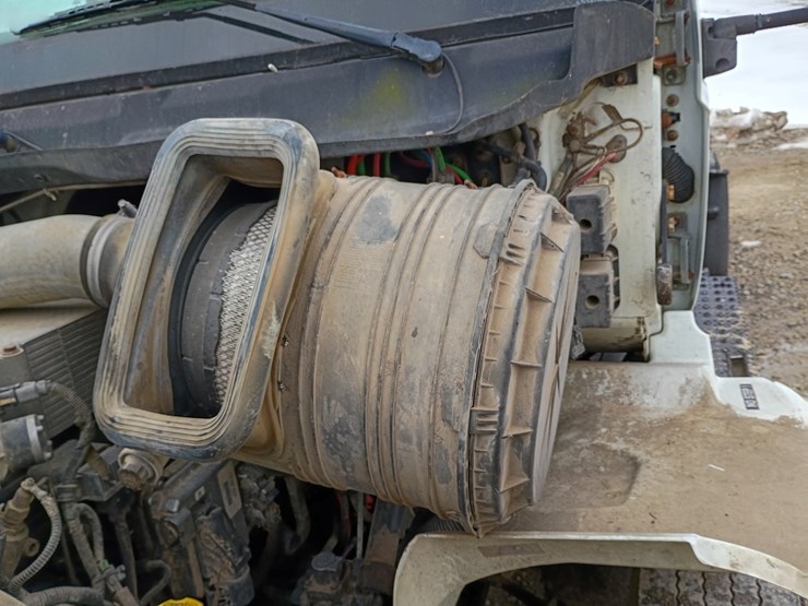 2011-international-transtar-8600-image-21