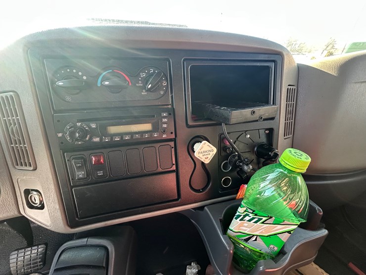 2010-international-durastar-4300-image-73