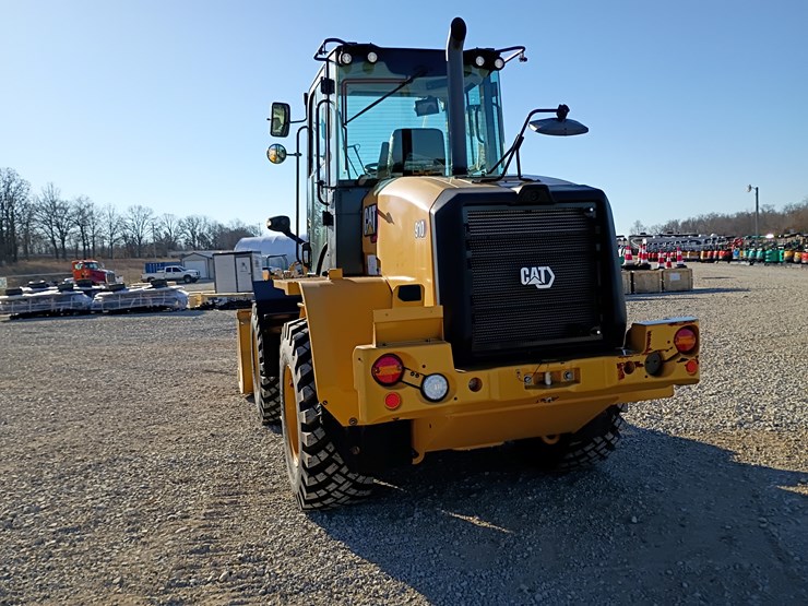 2023-caterpillar-910-image-6