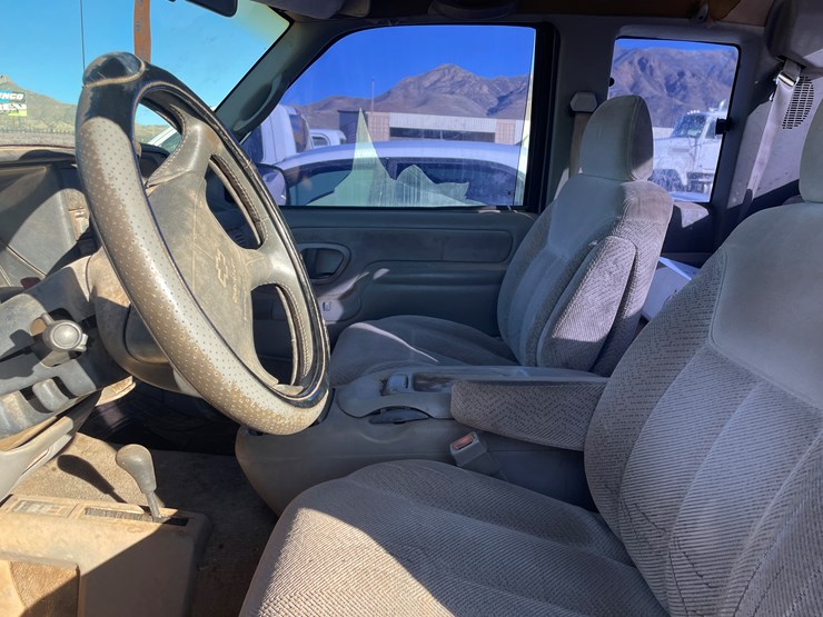 1995-chevrolet-1500-image-28