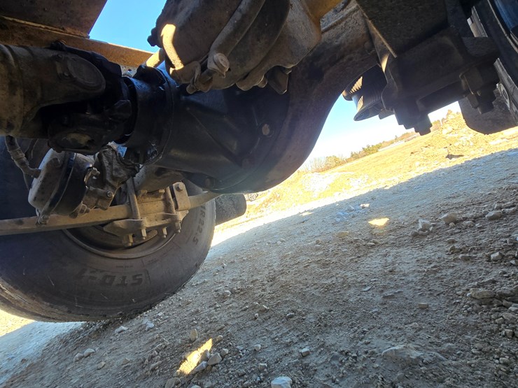 2002-freightliner-columbia-120-image-78