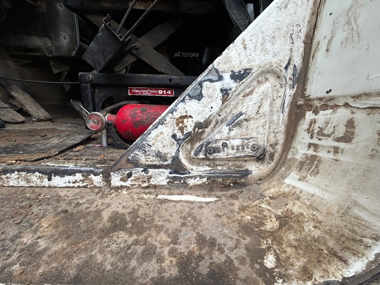 2001-mack-rd688s-image-49